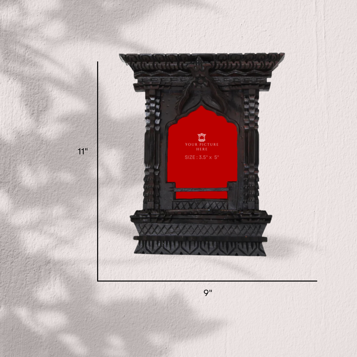 Detailed dimensions of the Classic Arch handcrafted wooden frame, ideal for wall frame layout or tabletop pictures.