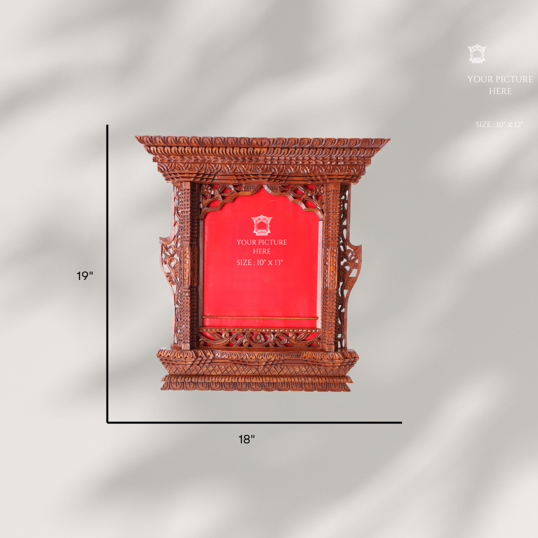 Detailed dimensions of the Royal Arch wooden wall frame, designed for displaying large artwork and photos.